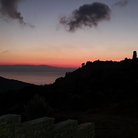 Yulia Guest House Ouranoupoli Bagian luar foto