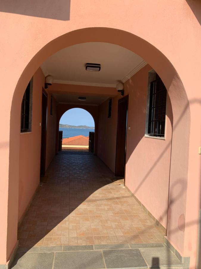Yulia Guest House Ouranoupoli Bagian luar foto