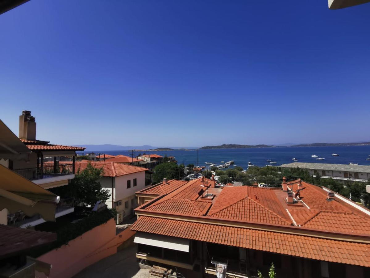 Yulia Guest House Ouranoupoli Bagian luar foto