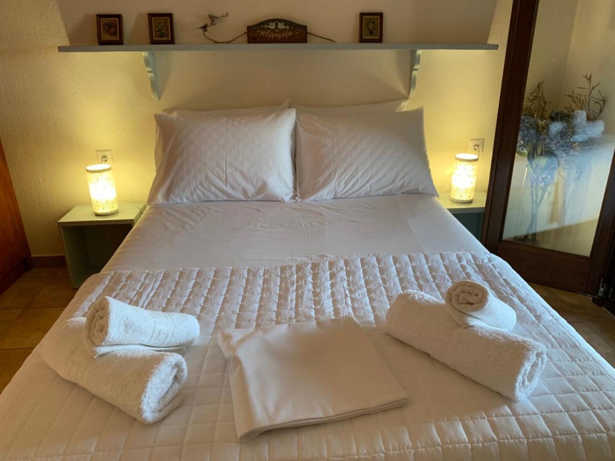 Yulia Guest House Ouranoupoli Bagian luar foto