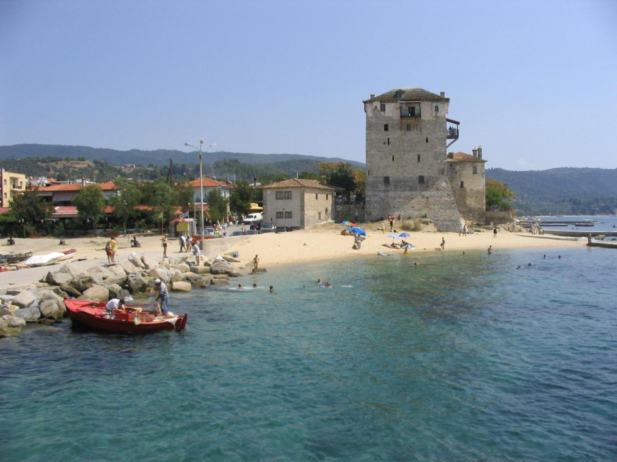 Yulia Guest House Ouranoupoli Bagian luar foto